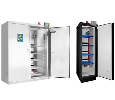 Ensemble d'armoires de sécurité Trionyx, distribué par Analytic Lab